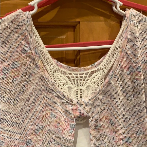 Top - Picture 3 of 3